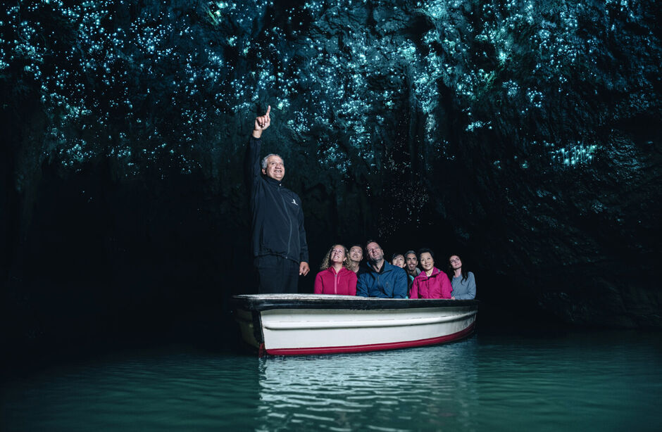 Waitomo glowworm caves