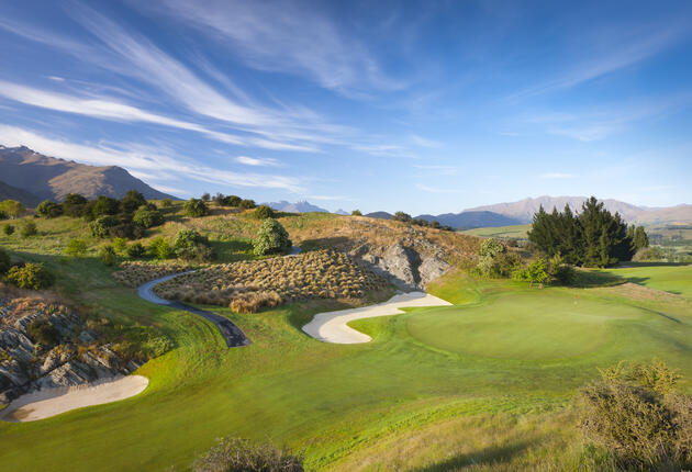 Experience the very best of New Zealand golf on this itinerary with world-ranked courses, set in breathtaking locations.