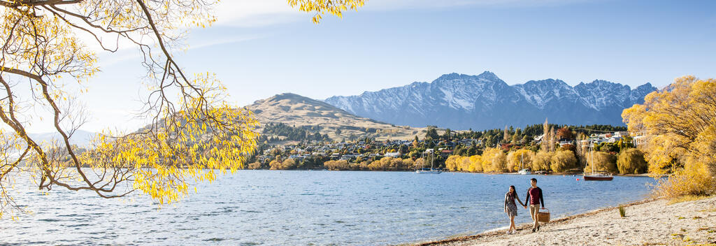 Golden colors of autumn by the lake.