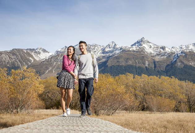 Planen Sie Ihre Hochzeit oder Flitterwochen in Neuseeland und starten Sie Ihren Lebensabschnitt zu zweit an einem der romantischsten Plätze der Welt.