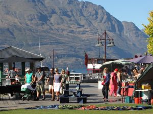 Browse for local arts and crafts at Queenstown's vibrant creative markets.