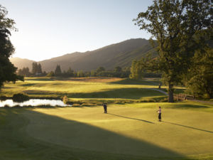 ミルブルックはニュージーランドで唯一の27ホールのゴルフ場です。