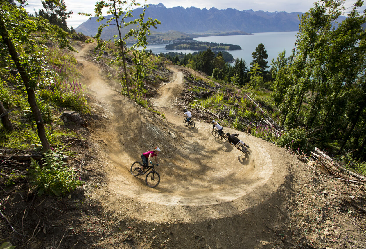 This is the riding area with all the buzz in Queenstown now. The gondola ride up takes 6 minutes, and the ride down is awesome.