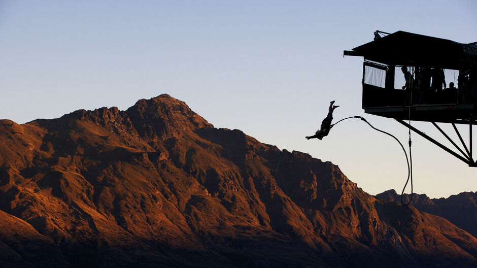 The Ledge Bungy in Queenstown