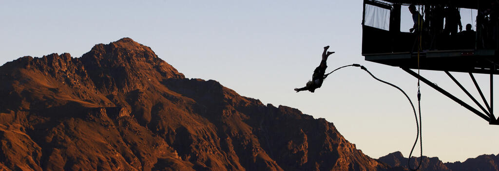 The Ledge Bungy in Queenstown