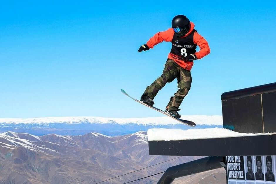 Snowboarding in Queenstown