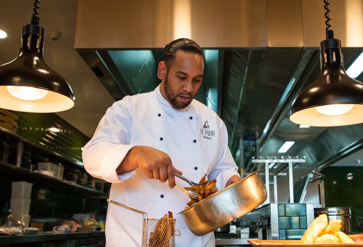 When visiting New Zealand, make sure you try both traditional māori foods and modern māori cuisine.