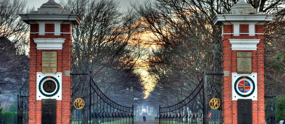 Feldwick Gates at Queens Park