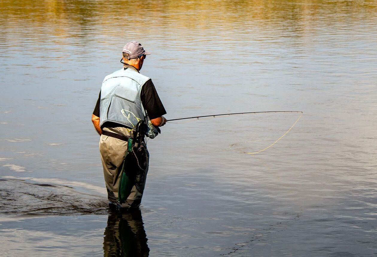 Travel by helicopter to New Zealand’s idyllic fishing spots and cast your line into the pristine waters of the country’s lakes and rivers.