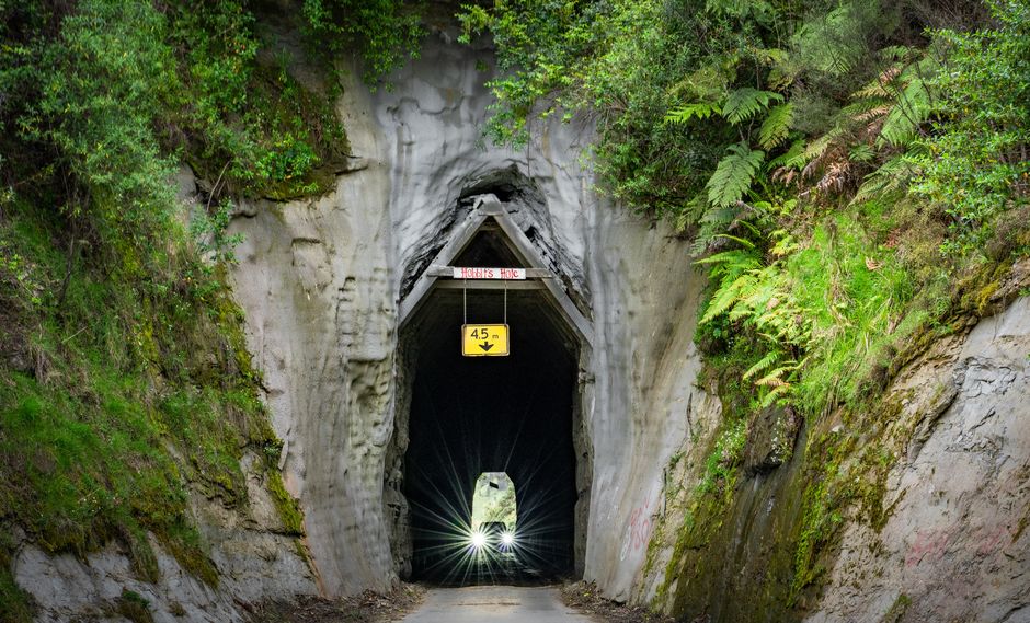 Moki Tunnel, Forgotten World Highway