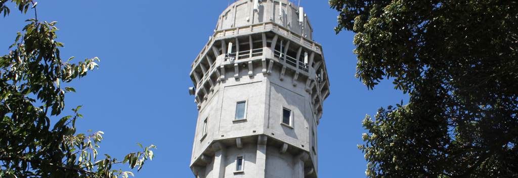 消火のための給水塔として建てられた有名な塔