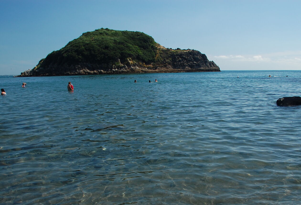 Paritutu and the Sugar Loaf Islands are remnants of a large volcano that was active nearly two million years ago.