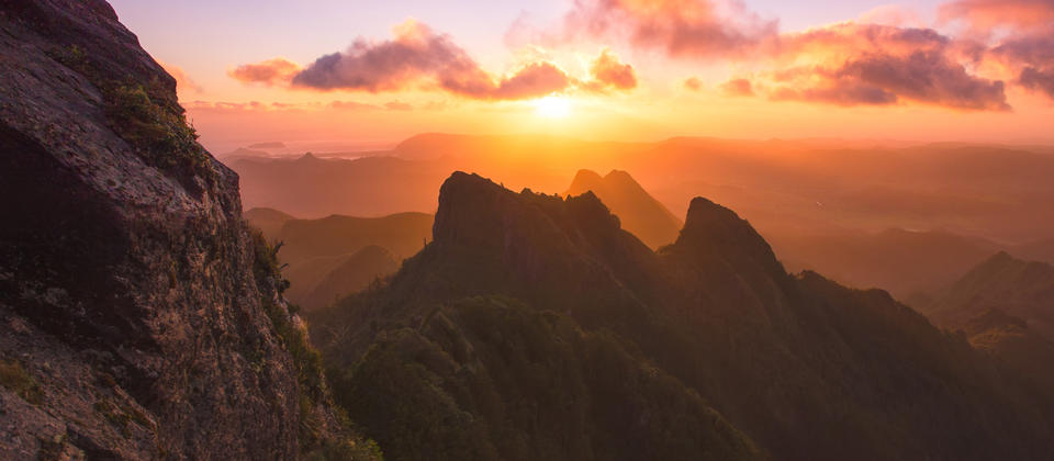 Sunrise from the Pinnacles