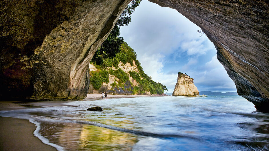 The beauty of New Zealand&#039;s coast is famous.