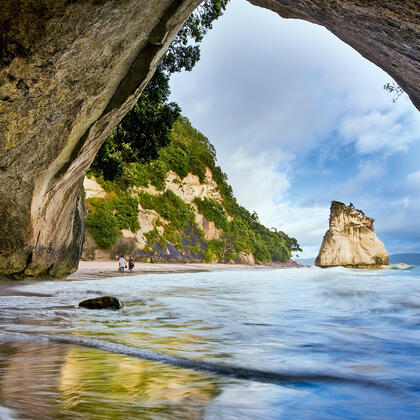 The beauty of New Zealand&#039;s coast is famous.