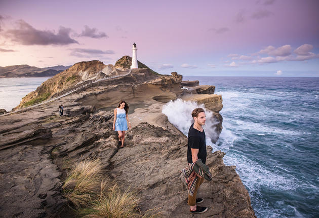 Kurze Spaziergänge, Tageswanderungen und mehrtägige Wanderungen bieten endlose Gelegenheiten dazu, Neuseelands atemberaubende Nordinsel zu erkunden.