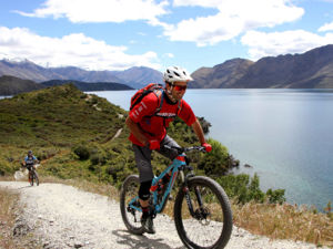 Hugging the Lake Wanaka shoreline, this track has spectacular views in all directions.