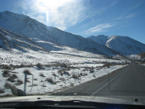 即使白雪皑皑，也掩盖不住林迪斯通道（Lindis Pass）的美。