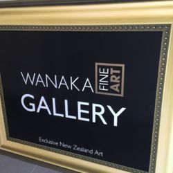 瓦纳卡的壮美风景滋养了大批优秀的艺术家。