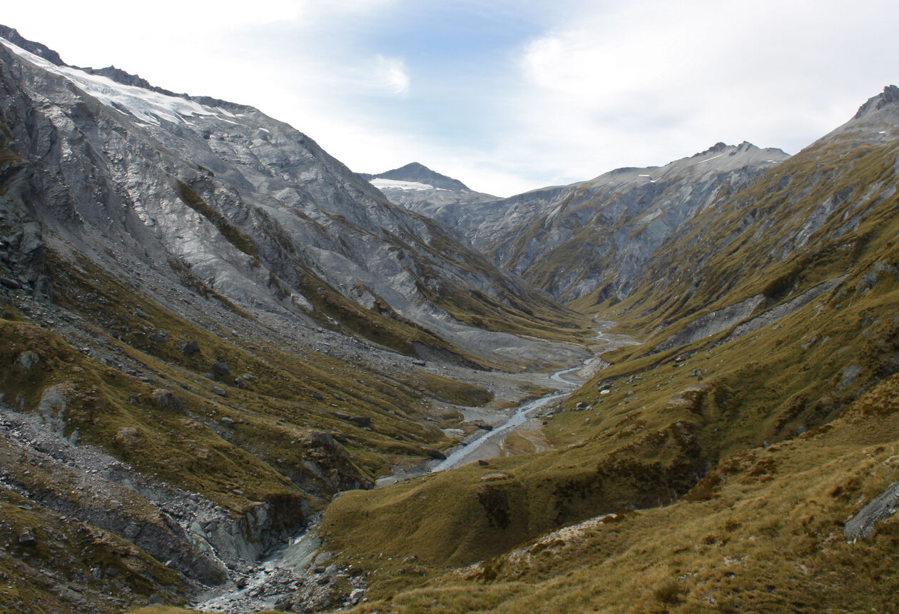 Hike along two magnificent river valleys enclosed by towering mountains. A glacier side trip adds to the adventure.