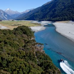 jetboating-8-wilkin-river-mt-aspiring-national-park-CS (Web)