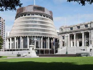 "Beehive" und Parlamentsgebäude Neuseelands.