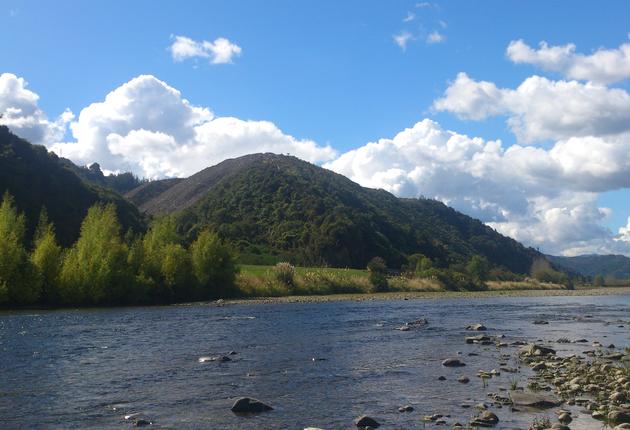 Upper Hutt is a city for fresh air and outdoor fun. Hike or bike in the hills, fish in the river and stroll some of the 50 parks and reserves.