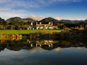 Wharekauhau bietet exklusive Ferienunterkünfte, in denen Gäste mit der einmaligen ländlichen Gastfreundschaft Neuseelands empfangen werden.