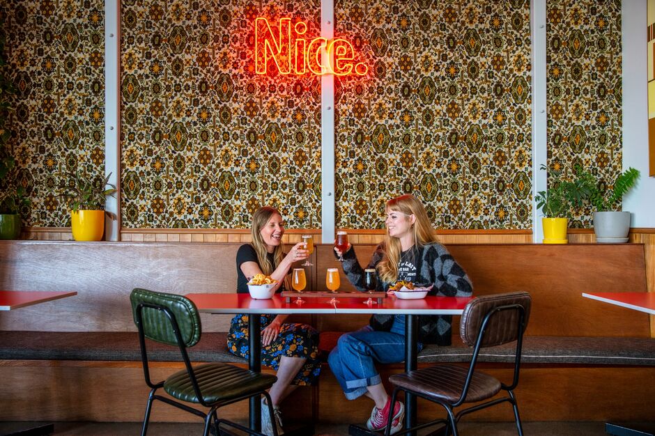 Parrotdog, Lyall Bay