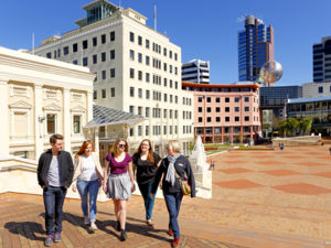 Wellington’s scenic walkways and open spaces make it easy to stroll right into the heart of this vibrant city.