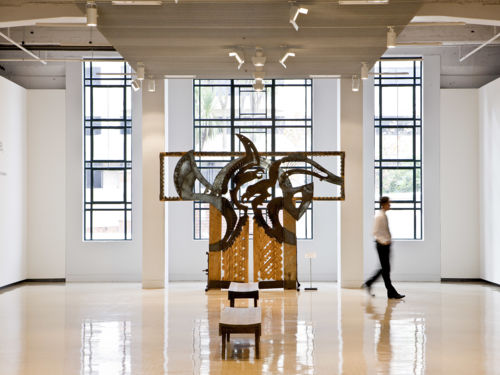 Located in the heart of the Civic Sqaure, City Gallery hosts world-class exhibitions - a must visit for every art lover.