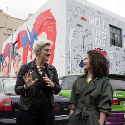 老厂房外墙上的涂鸦喷绘是惠灵顿的地标