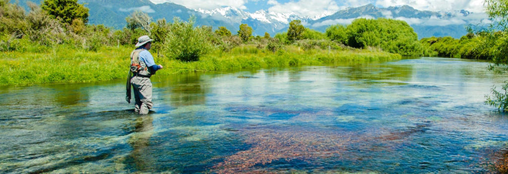 With easy access to clear waters in sparsely populated natural landscapes, the West Coast region a fly fishing wonderland. Brown trout, rainbow trout and salmon live here in good numbers and local fishing guides can show you to the best spots.