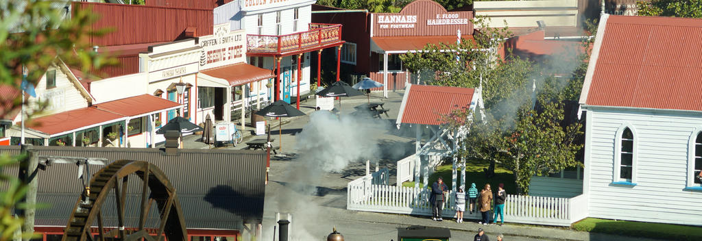 Take a step back in time at Shantyown, a faithfully recreated 1900s gold rush town.