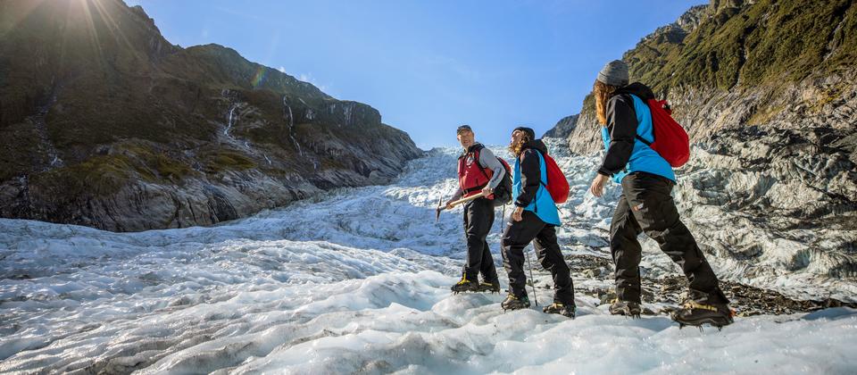 フランツ・ジョセフ氷河でハイキング
