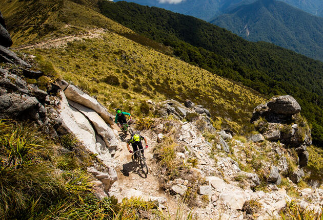 Die Old Ghost Road ist Neuseelands längster Singletrail und ein Muss für erfahrene und fitte Mountainbiker, die nach der ultimativen Fahrt durch das Hinterland suchen.