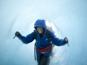 가이드 빙하 하이킹으로 프란츠조셉 빙하의 신비를 쉽게 경험할 수 있다.