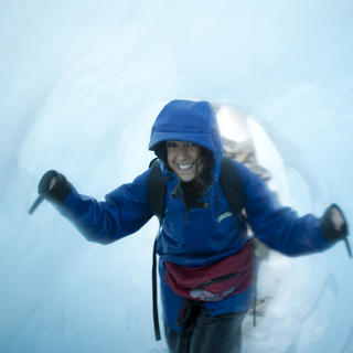 Una caminata guiada por el glaciar permite descubrir fácilmente la magia del glaciar Franz Josef.