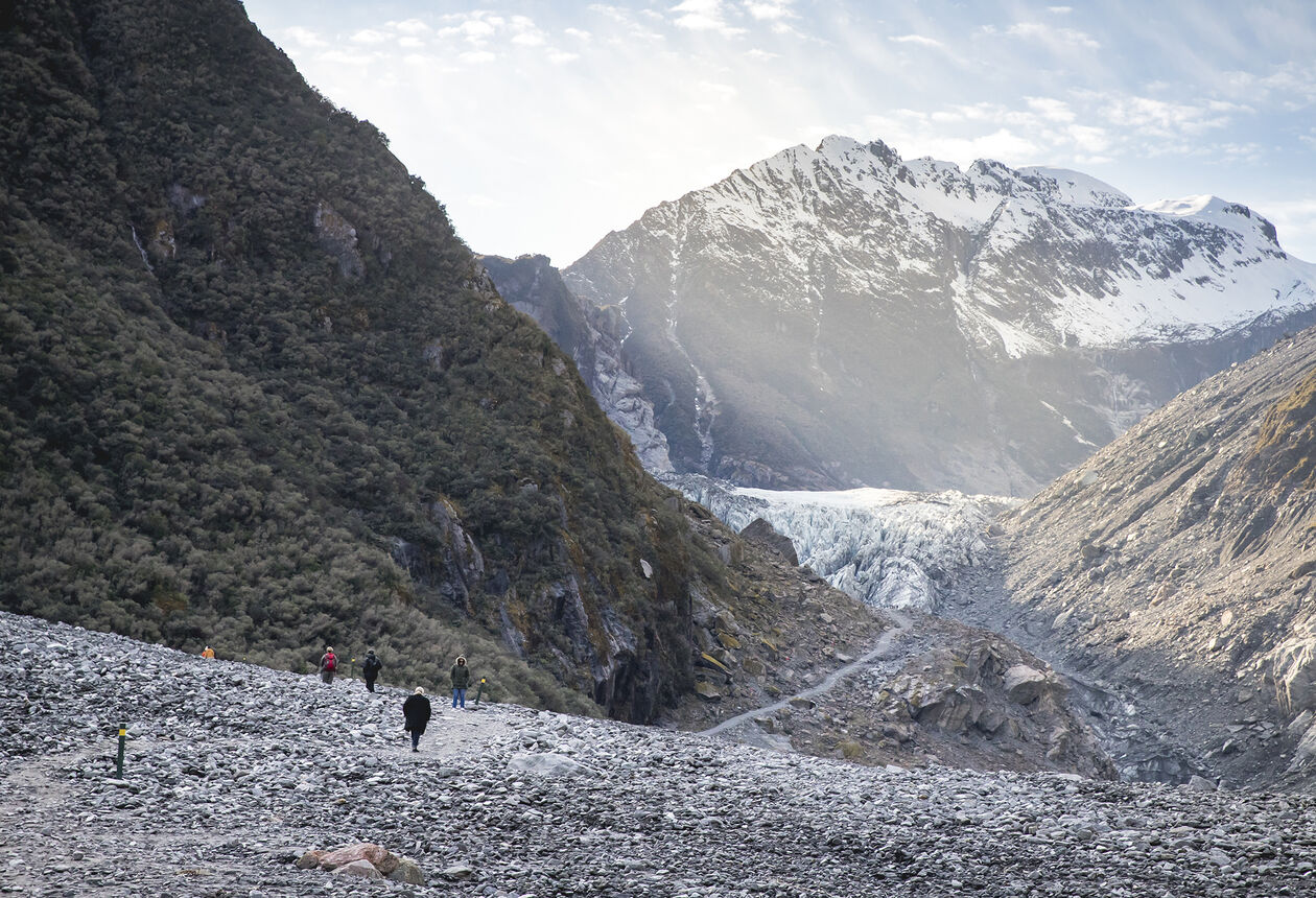 Known for it's ruggard coastlines, ancient glaciers and lush native forests the West Coast is a region of stunning wild beauty. Discover the best of the West Coast with these top day trips.