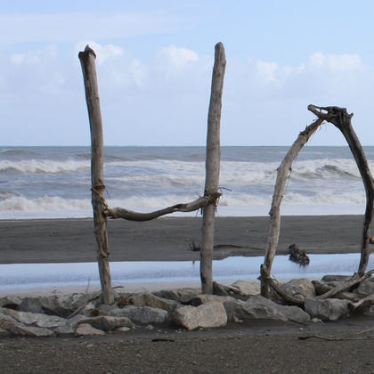 Hokitika beach is typical of the South Island&#039;s wild West Coast