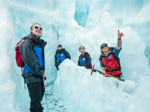 얼음 동굴 탐험