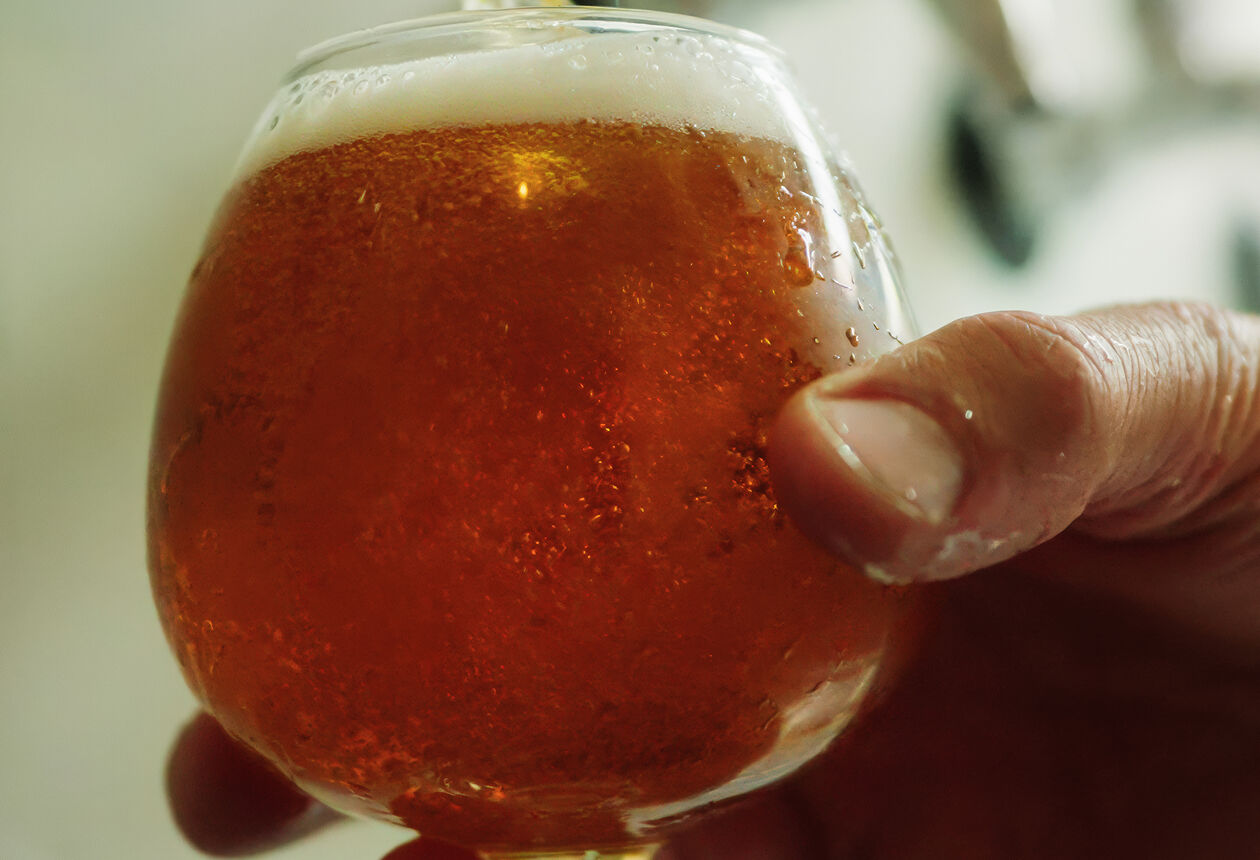 Everything you need to know about drinking beer in New Zealand, from the best craft brewery experiences to beer festivals and events. Find out where to start.