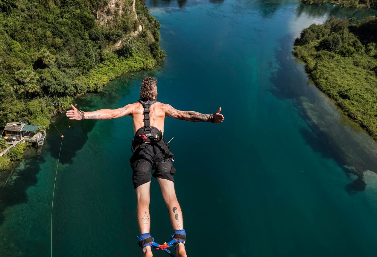 From adventure sports and extreme activities to relaxing activities that you can enjoy with your family, we have got the best activity deals so you can make the most of your trips! 


