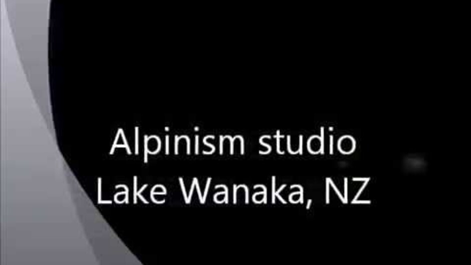 Alpinism studio located in the town of Wanaka, New Zealand. 5 minutes from the waters edge of Lake Wanaka. Fantastic holiday destination both summer and winter. Self contained, ideal for a single holiday maker or a couple