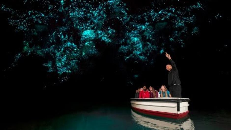 http://www.waitomo.com/Waitomo-Glowworm-Caves/Pages/default.aspx Discover the Waitomo Glowworm Caves, New Zealand&#039;s natural highlight. World renowned and a magnet for both local and overseas visitors, the Waitomo Glowworm Caves occupy a high placing in th