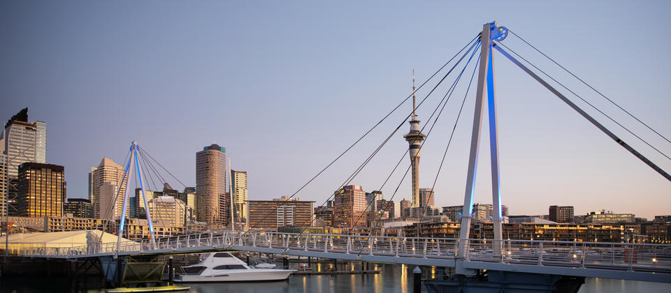 Tāmaki Makaurau Auckland is an urban oasis. It’s where sparkling waters and lush landscapes meet city sophistication. World-class shopping and phenomenal din...