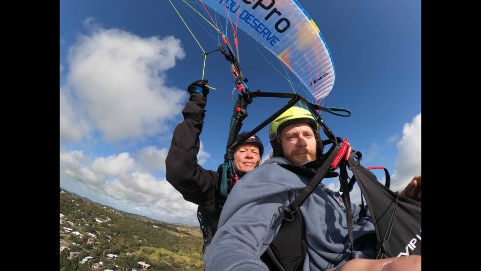 Paragliding Tandem Trial Flight (Sightseeing the Muriwai Gannet Colony from the air, flying with sea birds)