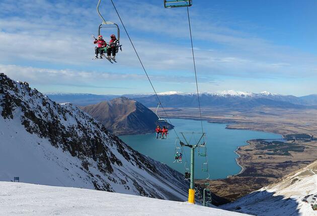 Ski like a local – enjoy the stunning mountain backdrops, relaxing local hotspots and wide open slopes that Christchurch has to offer.