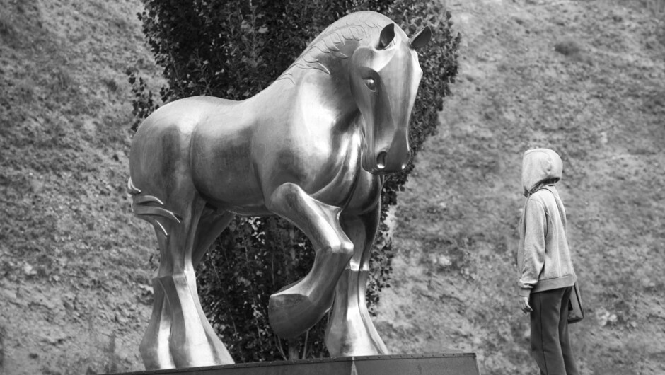 Iron Ridge Quarry Sculpture Park.  'Gentle Giant'  Large steel horse by Raymond Herber.