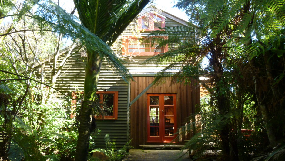 Te Nikau Lodge